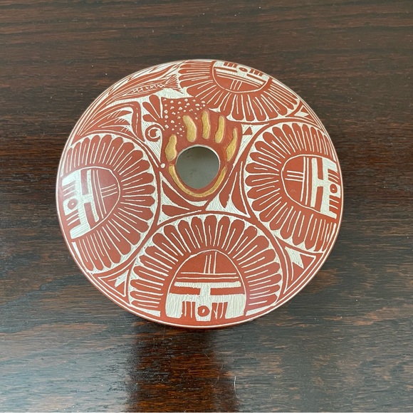 Sally R Garcia signed Seed Pot Pottery - Picture 5 of 9